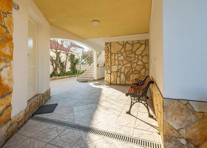 アパート 2 Bedroom Awesome In