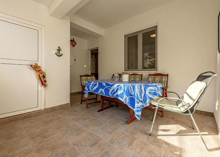 2 Bedroom Awesome In アパート
