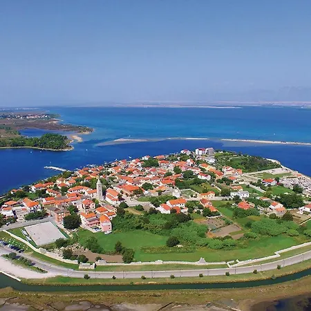 2 Bedroom Awesome In *